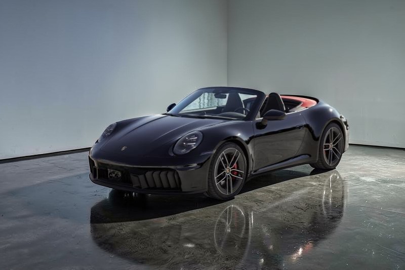 Porsche 911 Carrera Cabriolet — 3